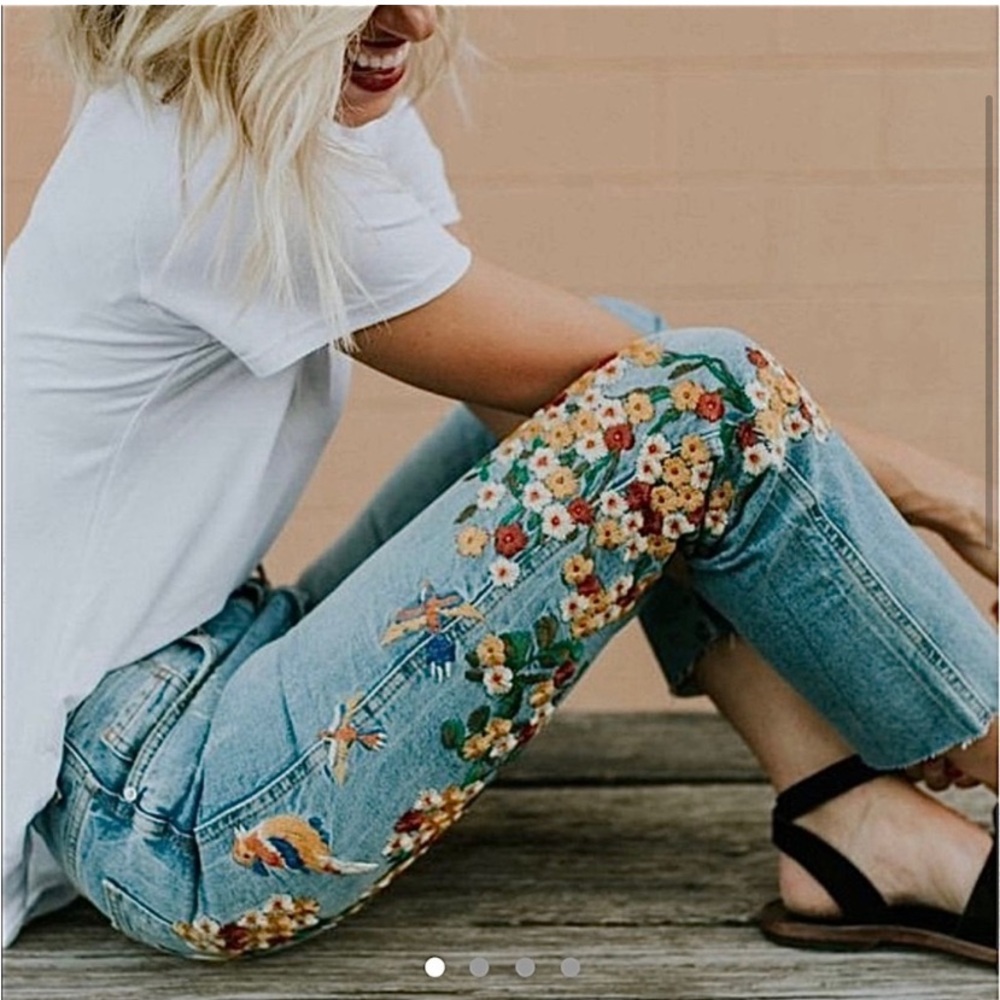 Free People Light Blue Denim Boyfriend Jeans with Multicolor Floral Embroidery
